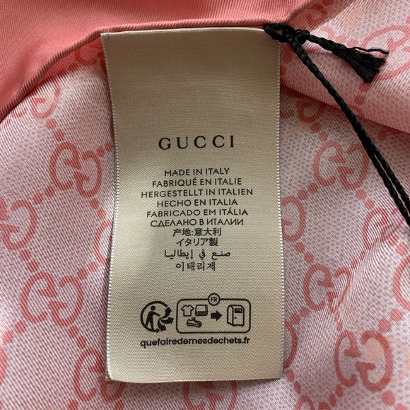 Gucci GG print scarf in pink. Brand new!! - Picture 3 of 7